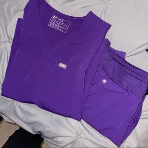 FIGS Scrub Set